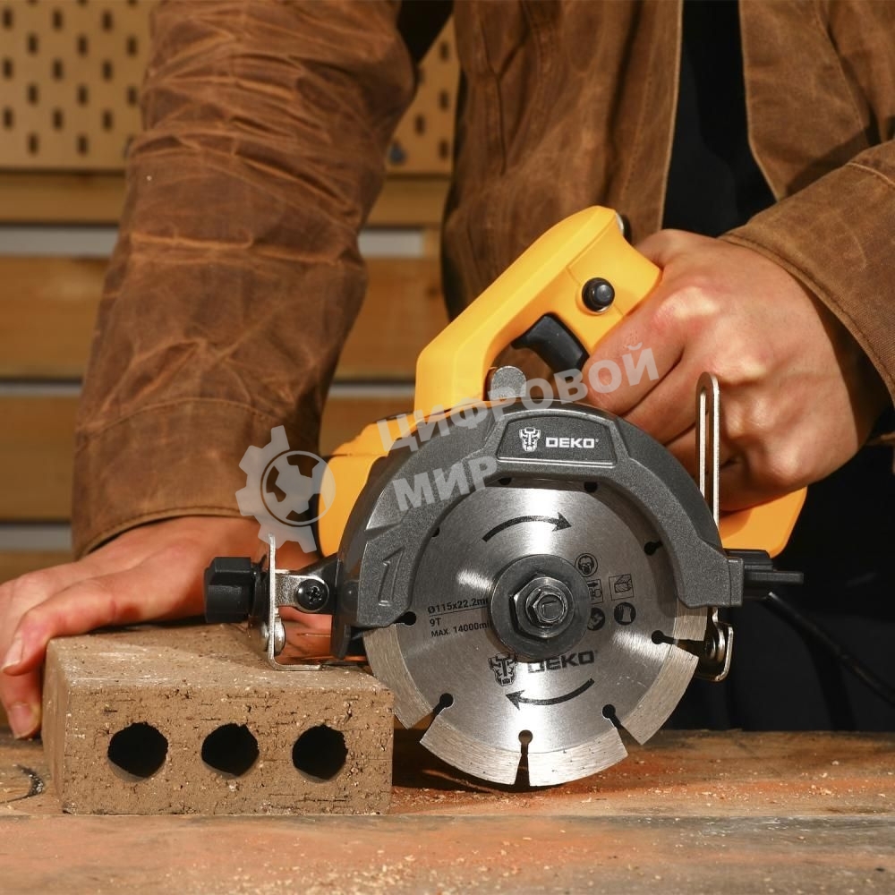 Циркулярная пила (дисковая) Deko DKCS1400 1400Вт (ручная)