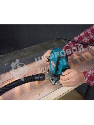 Фрезер Makita RP0900K 900Вт,27000об\м,ход-35мм,цанга-6\8мм,2.7кг,чем