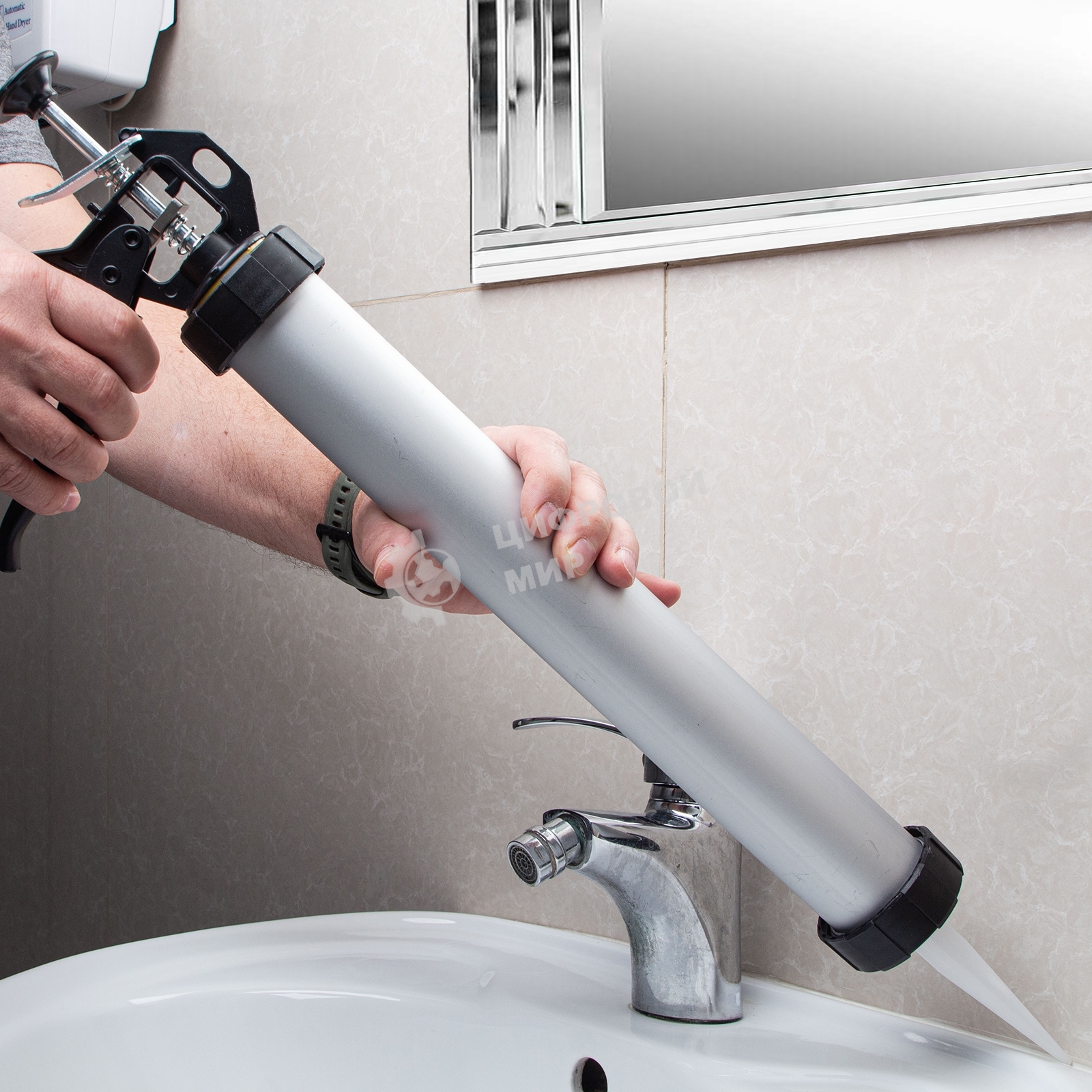 Пистолет для герметика Sparta 750мл ''закрытый'' алюминиевый корпус круглый шток 8 мм