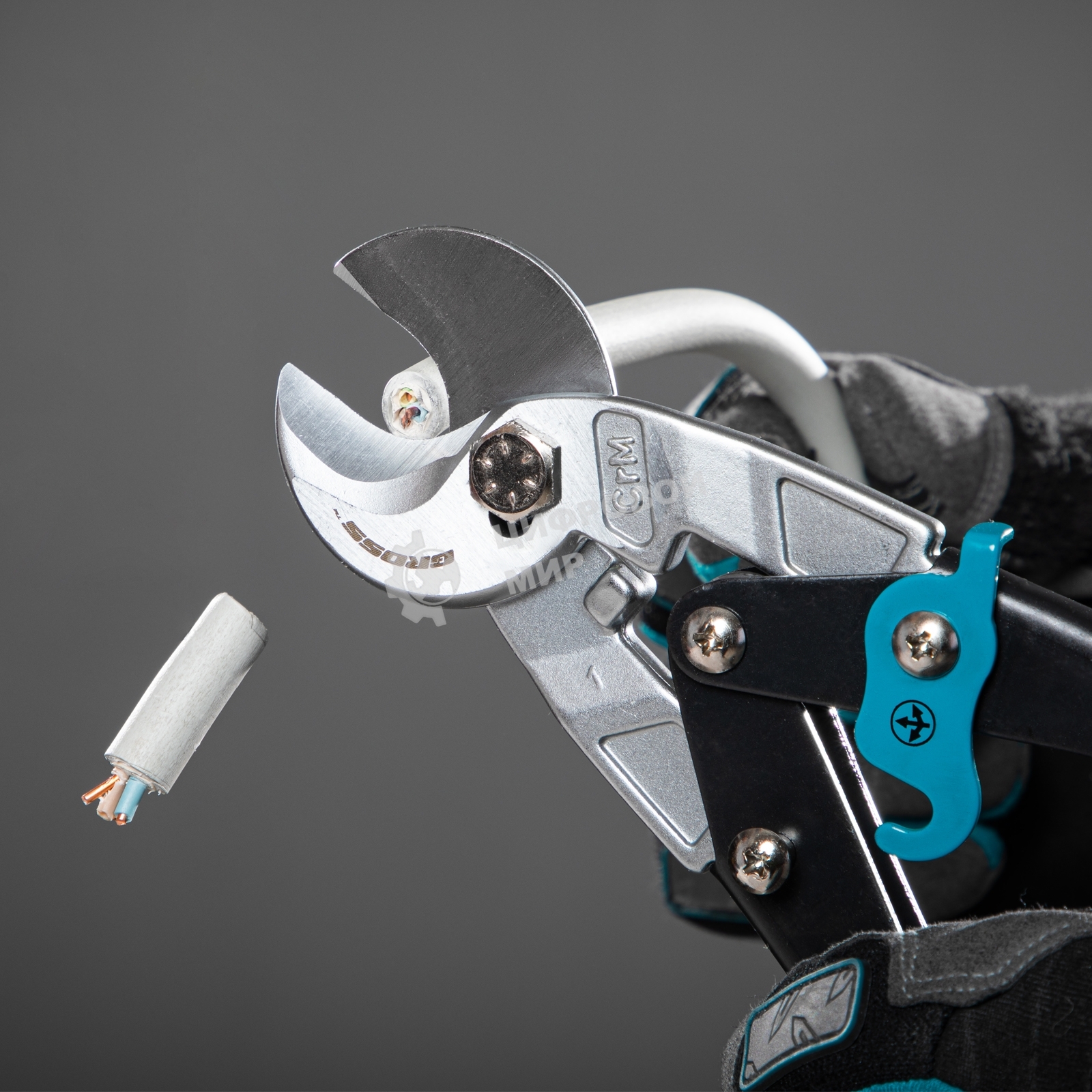 Кабелерез Gross 78450 piranha 240мм двухкомпонентные рукоятки диаметр кабеля до 14 мм