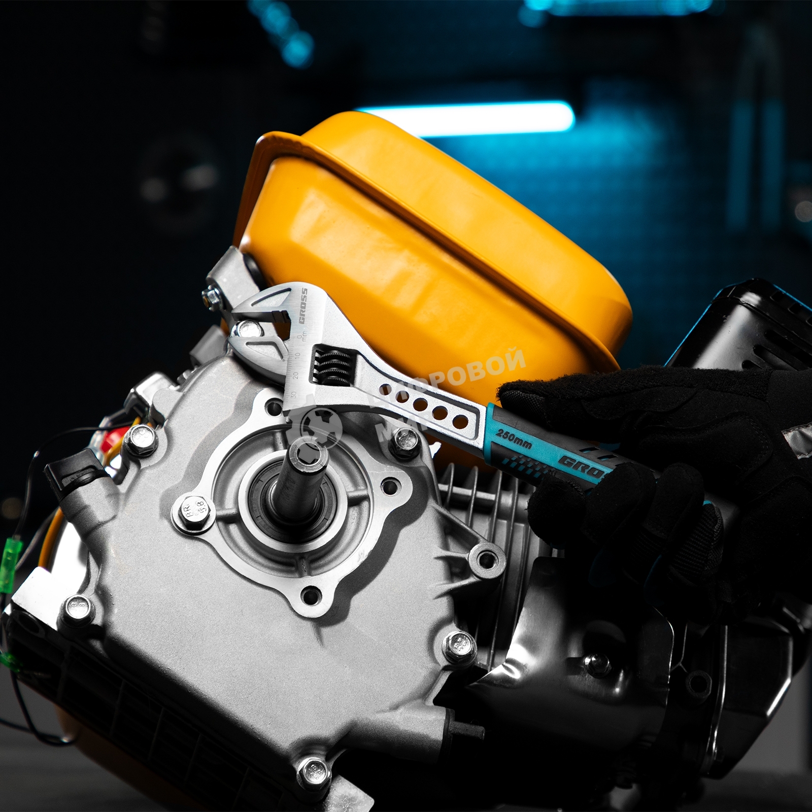 Ключ разводной Gross 15562 250 мм,CrV, двухкомпонентная ручка