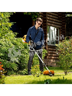 Триммер бензиновый Denzel DTL-43, 43 см3, неразъемная штанга, состоит из 2 частей