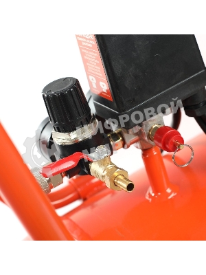 Компрессор поршневой безмасляный Patriot WO 100-440, 440 л/мин, 8 бар, 2500 Вт, 100 л, быстросъем и 