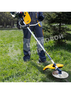 Триммер бензиновый Denzel DGT-520, 52см3, 3 л.с., неразъемная штанга, состоит из 2 частей