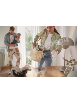 Молокоотсос ручной Philips SCF430/13, вес 0.3 кг, технология Natural Motion, мягкая насадка с адаптивной формой, 3 контейнера для 180 мл. для хранения молока в комплекте