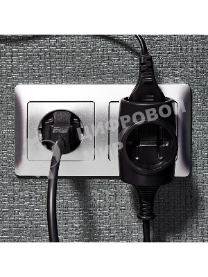 Тройник электрический Rexant 6А без заземления, черный