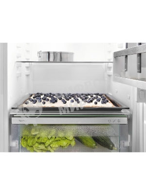 Встраиваемый холодильник Liebherr ICSd 5102-22 001 белый двухкамерный 219/56л морозилка снизу