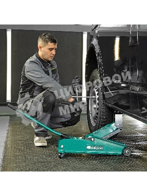 Домкрат гидравлический подкатной Сибртех 3 т, 192-532 мм, SUV