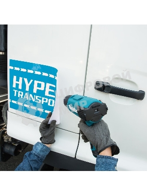 Фен Makita HG 6031 VK 1800Вт 250-500л/мин с регулировкой, с насадками, кейс